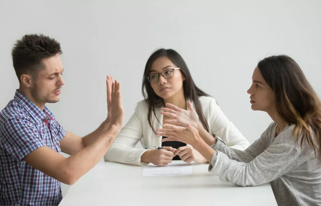 Image of couple arguing in family mediation Southampton